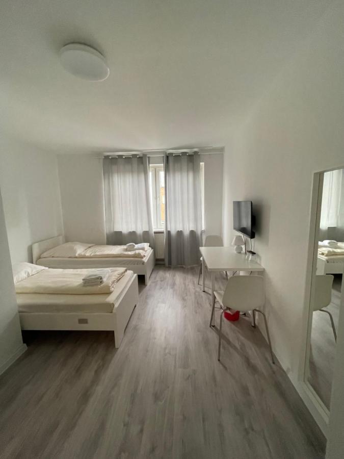 Hotel Tyros Und Am Weidendamm